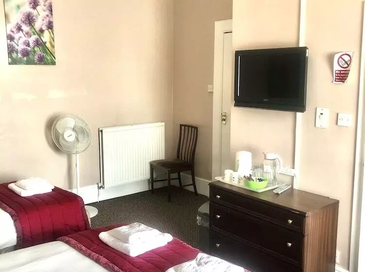 مسافرخانه Dalry Guesthouse