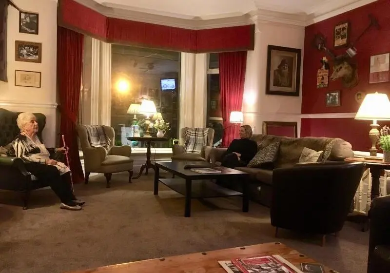 هتل Cheshire Hospitality Ltd Trading As Lennox Lea Studios And Apartments