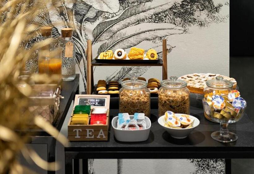 בית מלון כפרי Coronari Palace