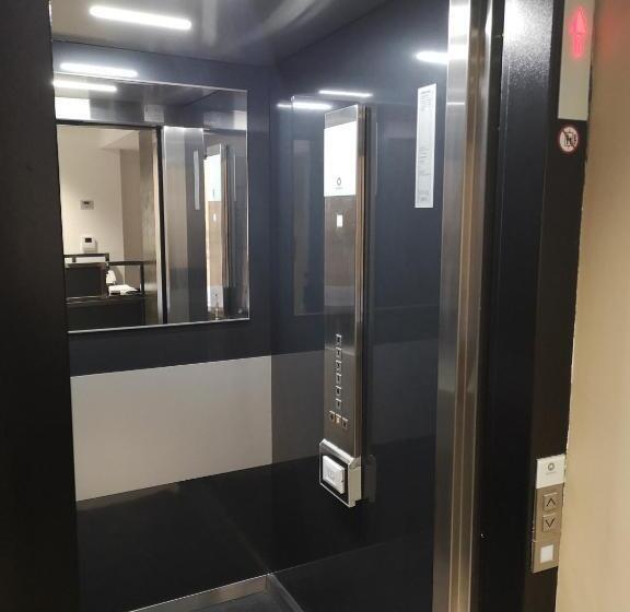 בית מלון כפרי Coronari Palace