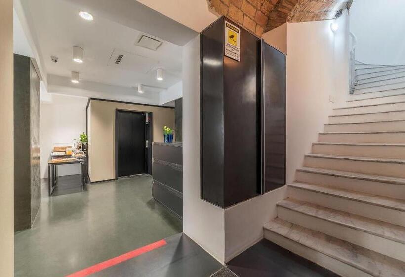 בית מלון כפרי Coronari Palace