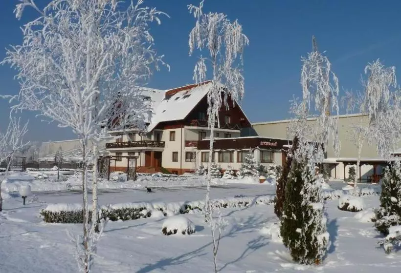 Отель Garden Club