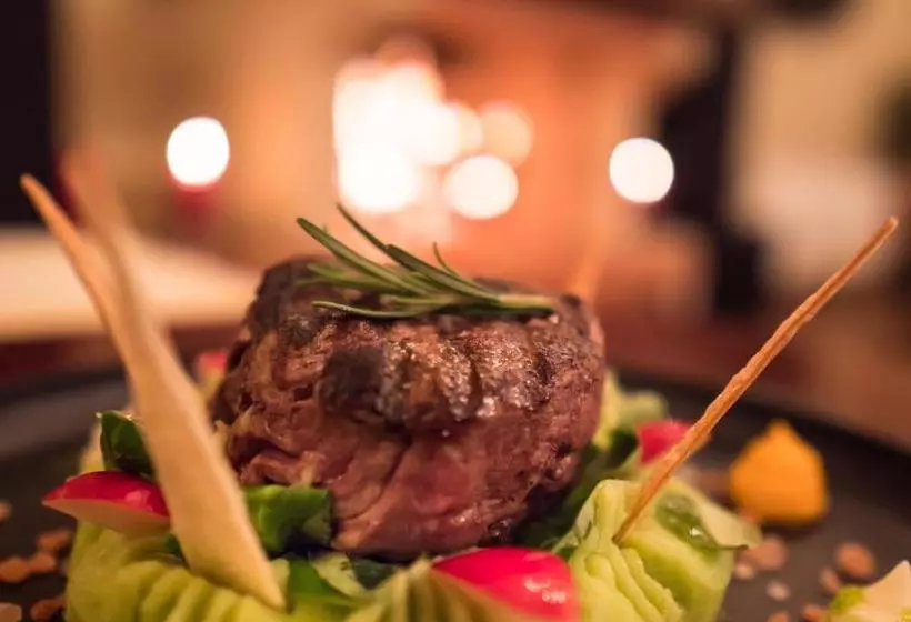 Отель Garden Club