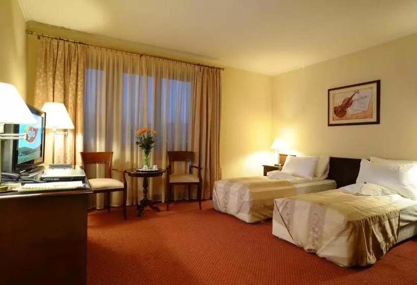 Отель Garden Club