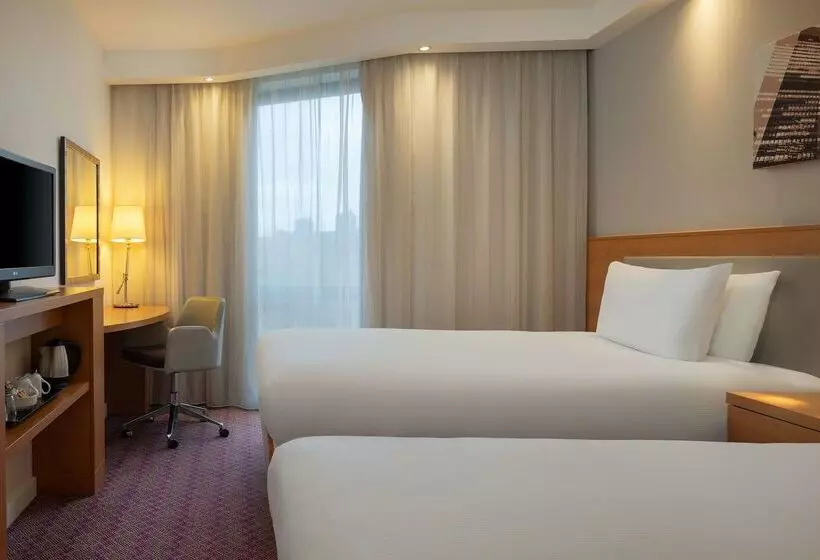 Hotel Hampton By Hilton London Waterloo