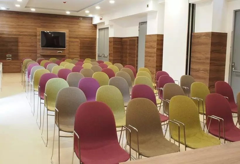 Hotelli Kolping  Casa Domitilla