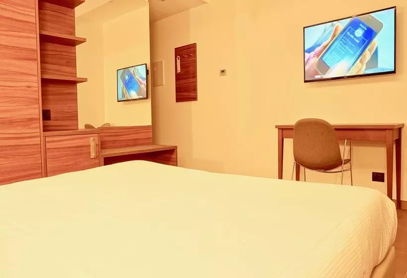 Hotelli Kolping  Casa Domitilla