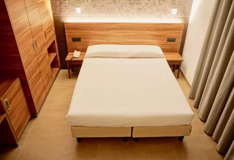 Hotelli Kolping  Casa Domitilla