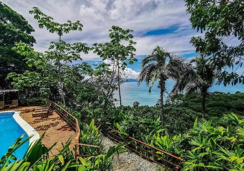 هتل Lapa Rios Lodge By Böëna