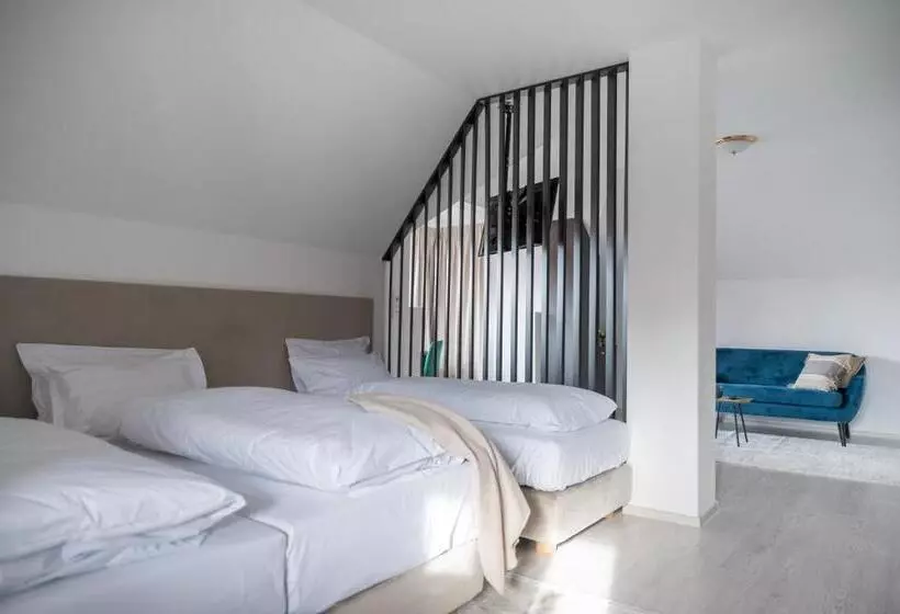 בית מלון כפרי Monterai Resort