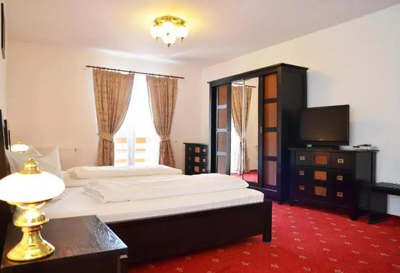 בית מלון כפרי Monterai Resort