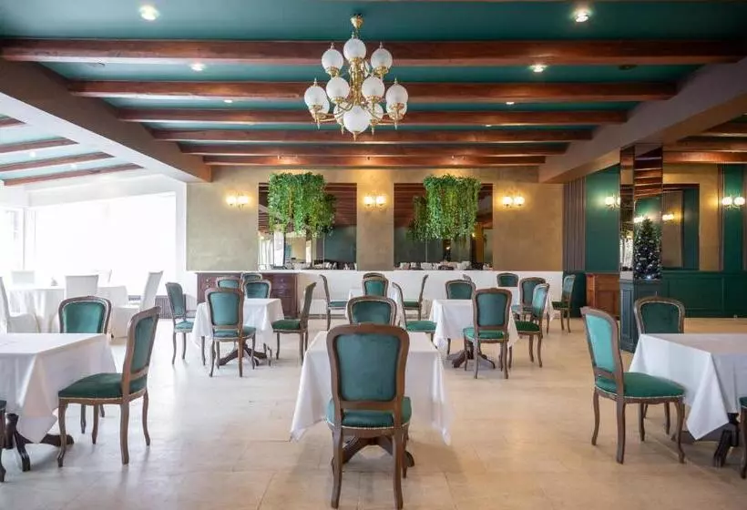 בית מלון כפרי Monterai Resort