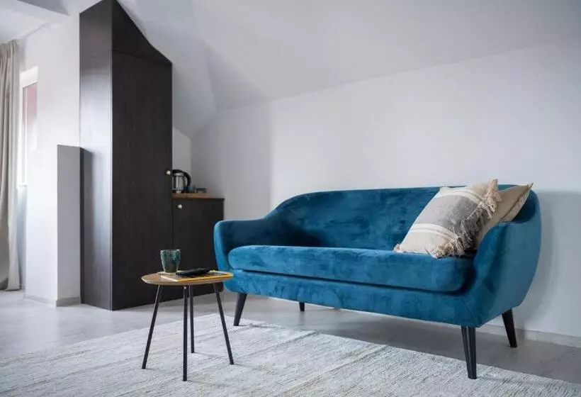 בית מלון כפרי Monterai Resort