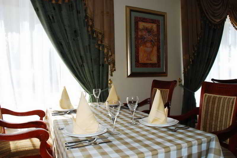 בית מלון כפרי Regal Palace Samarkand