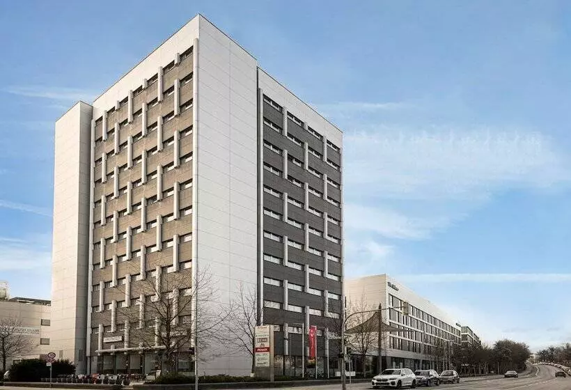 Rilano 24/7 Hotel München