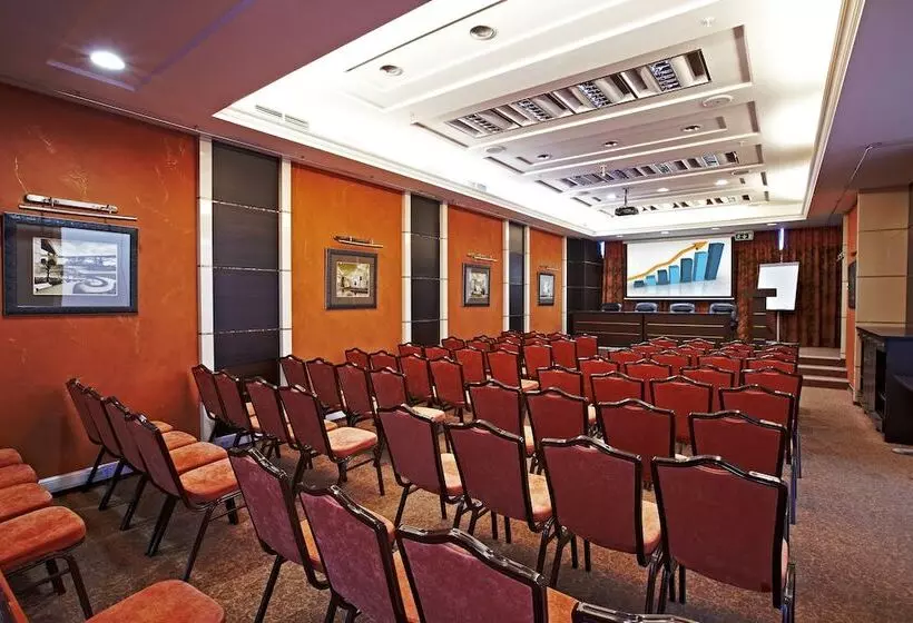 ホテル River Park