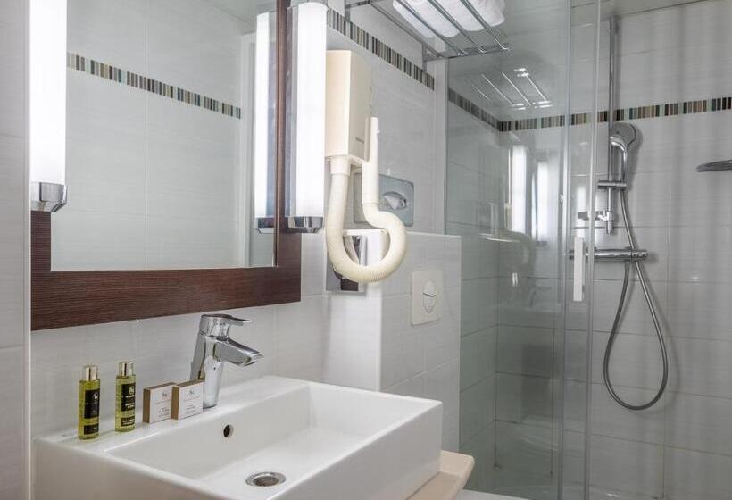 هتل Hôtel 85 Saint Honore