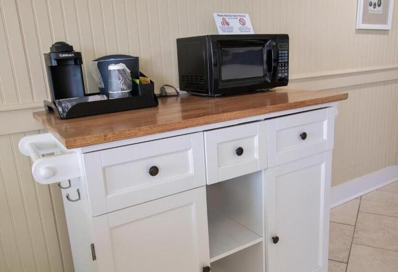 호텔 Oceanfront Litchfield Inn