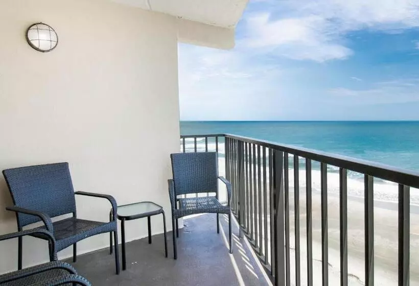 Отель Oceanfront Litchfield Inn