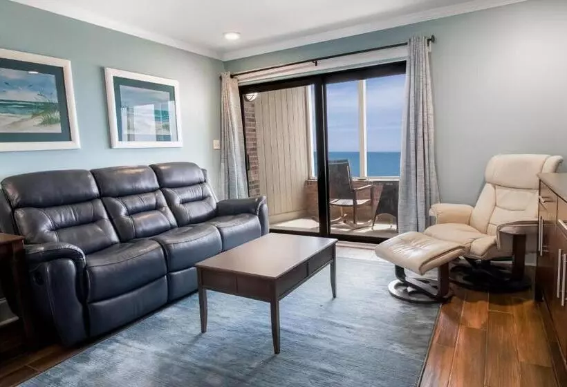 Отель Oceanfront Litchfield Inn