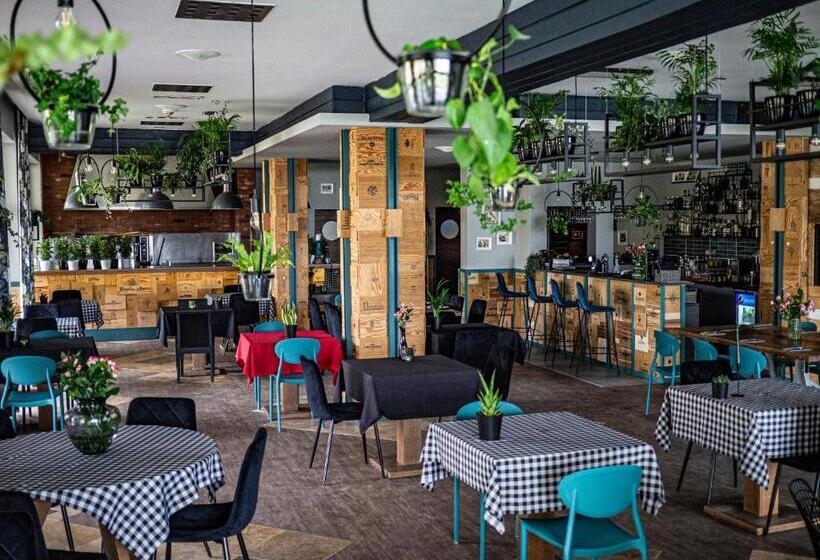 בית מלון כפרי Willa Port