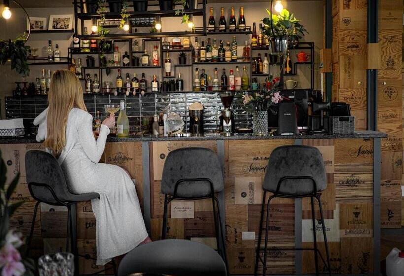 בית מלון כפרי Willa Port