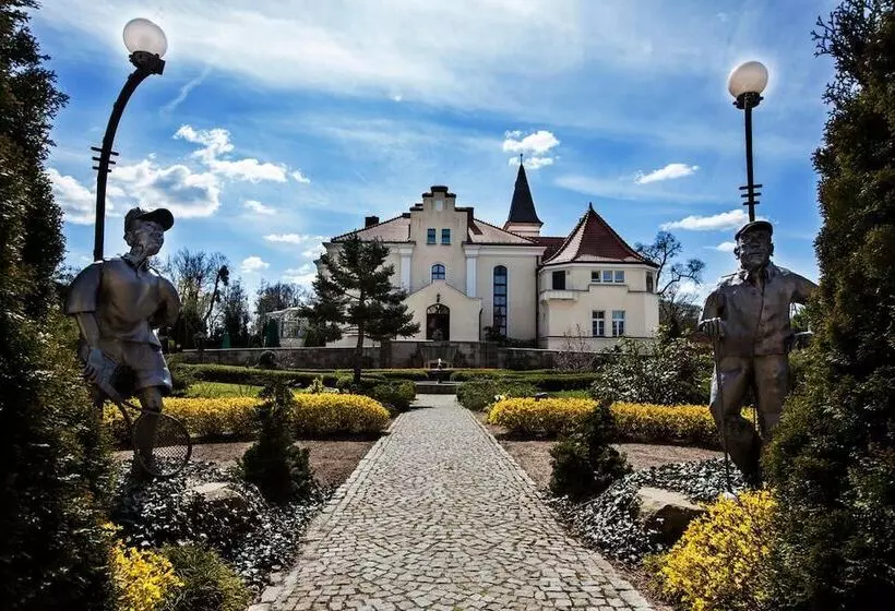 Pałac Brzeźno Spa & Golf