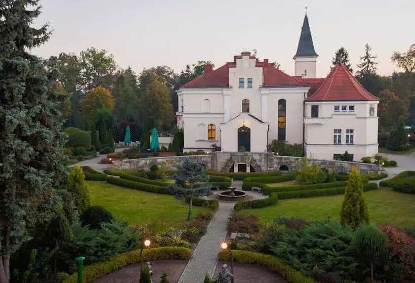 Pałac Brzeźno Spa & Golf