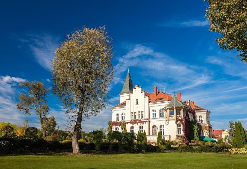 Pałac Brzeźno Spa & Golf