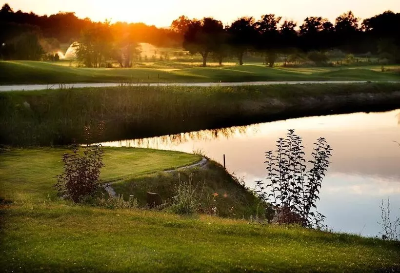 Pałac Brzeźno Spa & Golf