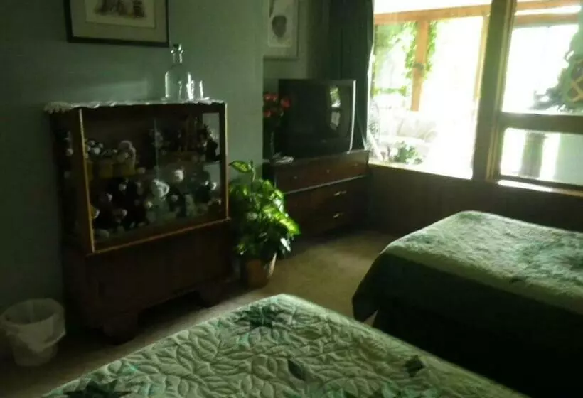 Beach Estates Inn Bed And Breakfast