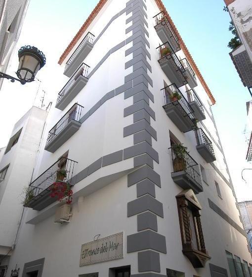 Apartamentos El Tranco Del Mar