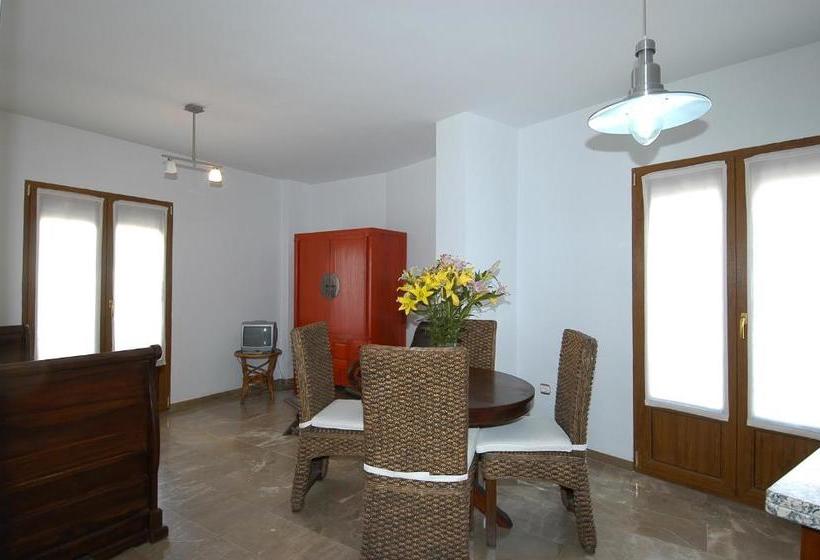 Apartamentos El Tranco Del Mar