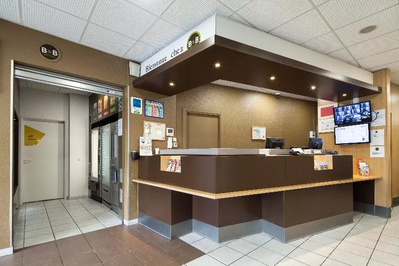 B&b Hotel Paris Porte De La Villette