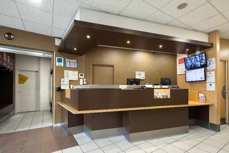 B&b Hotel Paris Porte De La Villette