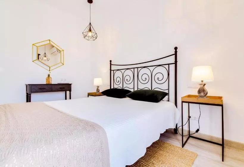 Quinta Almargem Lusitano Farm House