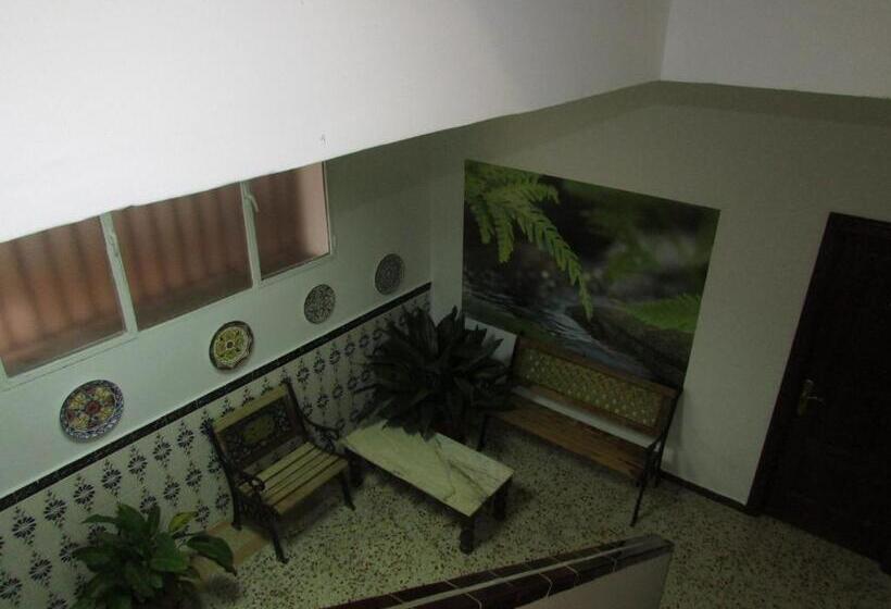 客栈  El Manantial