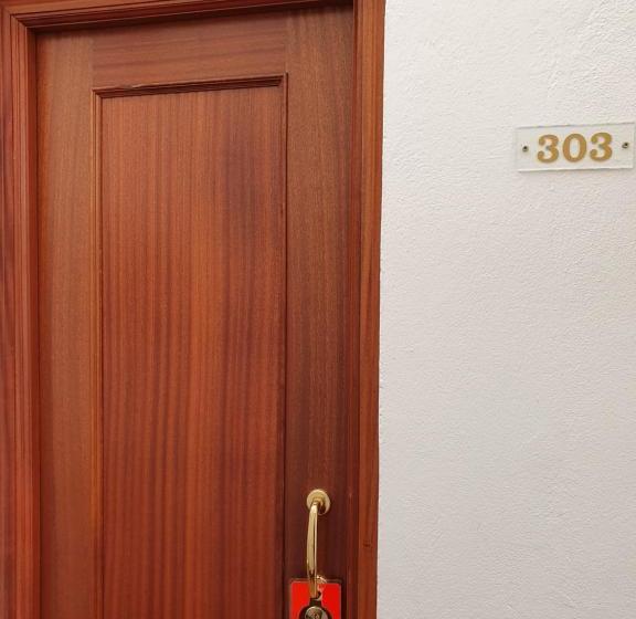 Hostal Puerta Carmona