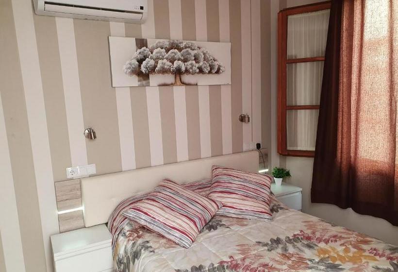 Hostal Puerta Carmona