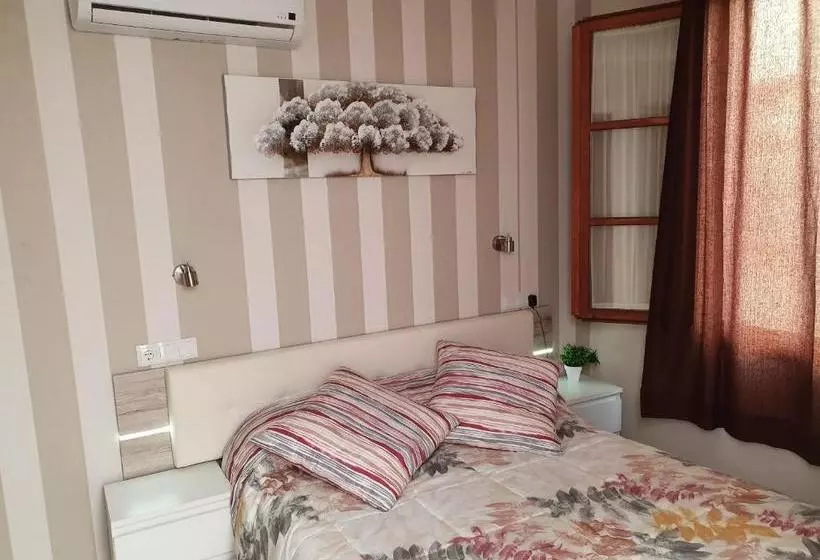 Hostal Puerta Carmona
