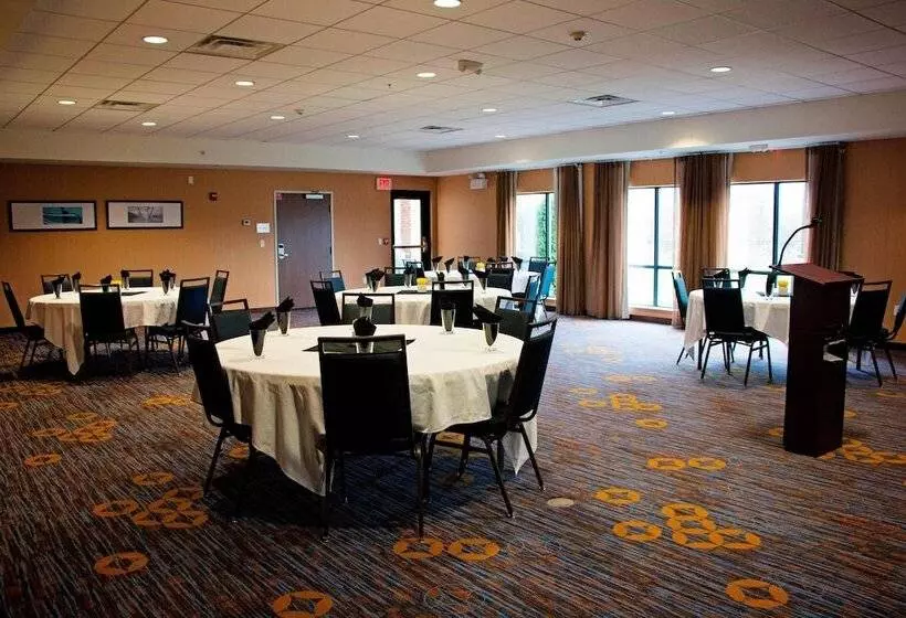 호텔 Courtyard By Marriott Battle Creek