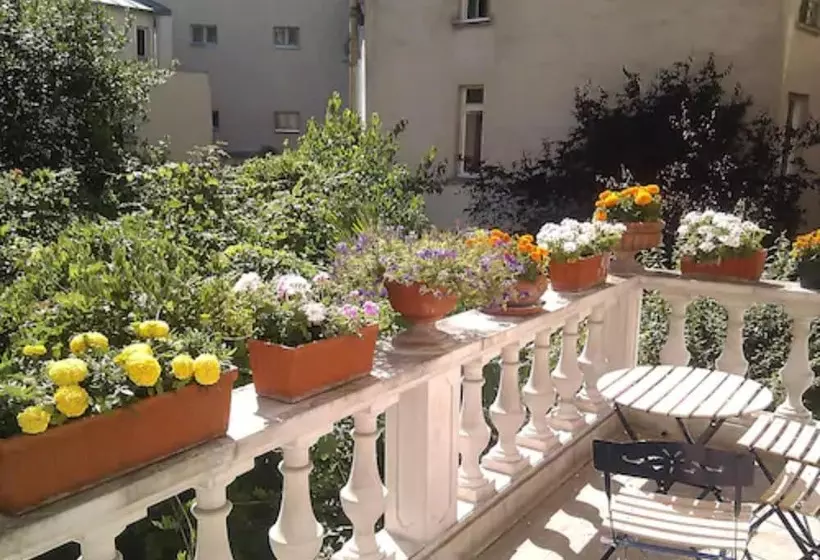 Hotel De Nesle