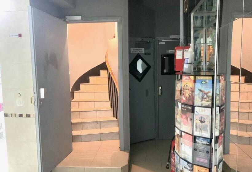 ホテル Des Andelys