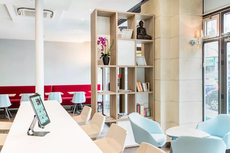 Hotel Grand Hôtel Clichy Paris