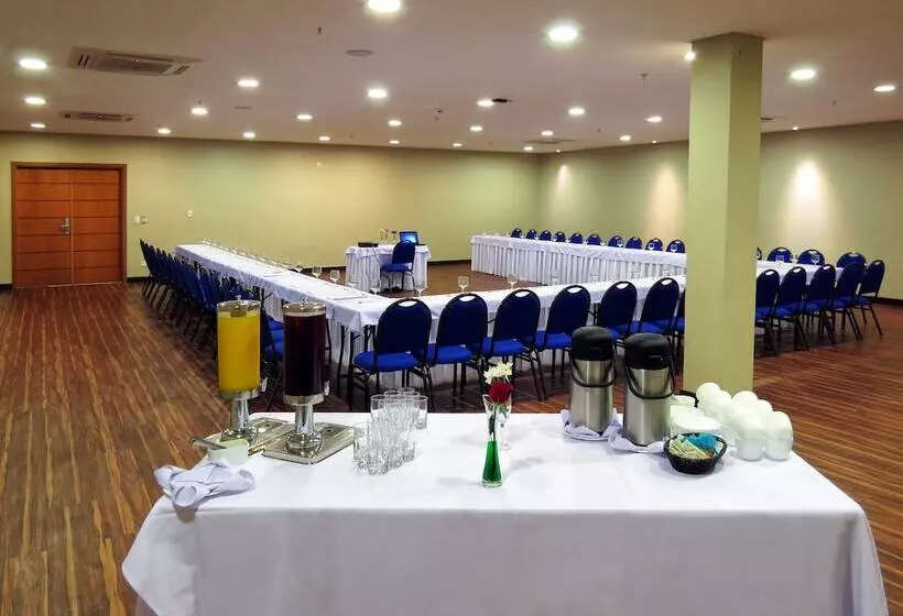 فندق Intercity Manaus