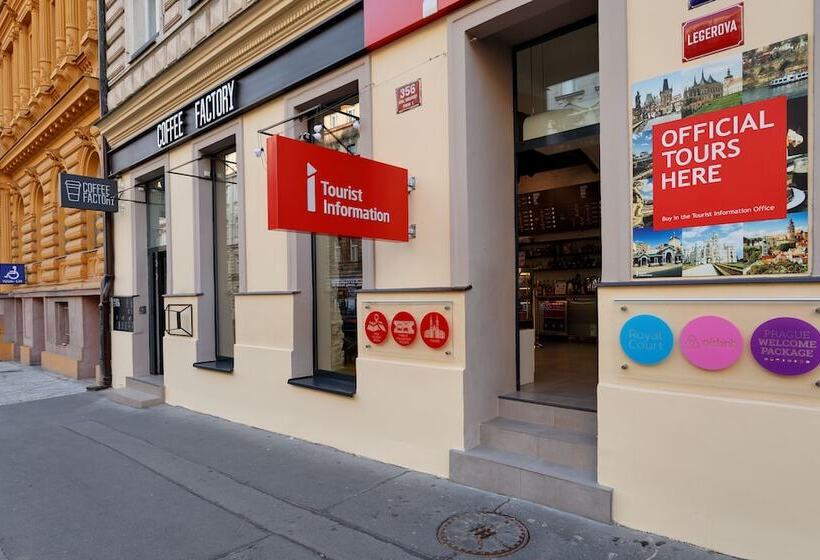 Royal Court Legerova