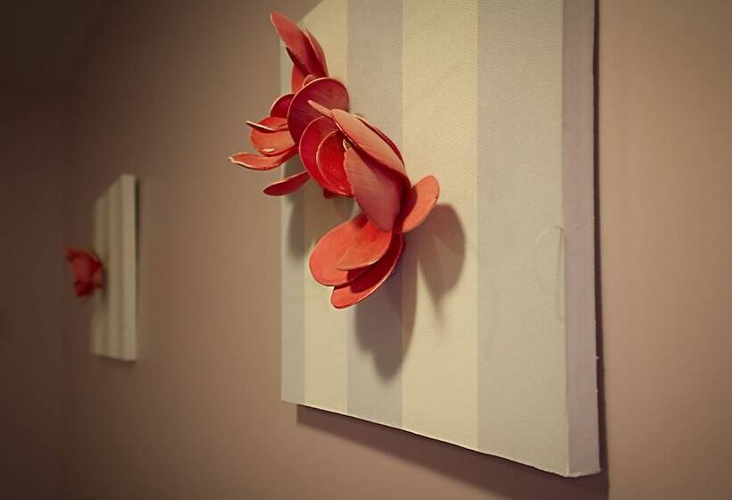 Royal Court Legerova