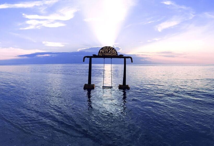 Aston Sunset Beach Resort  Gili Trawangan
