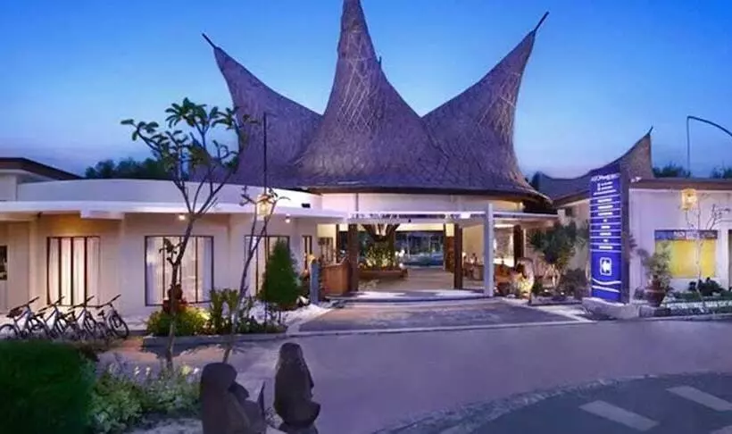 Aston Sunset Beach Resort Gili Trawangan