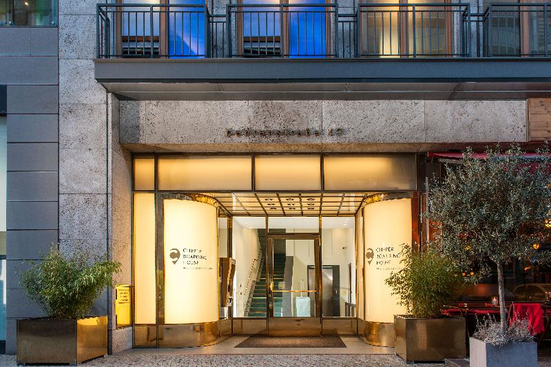 Clipper Boardinghouse   Berlin Gendarmenmarkt